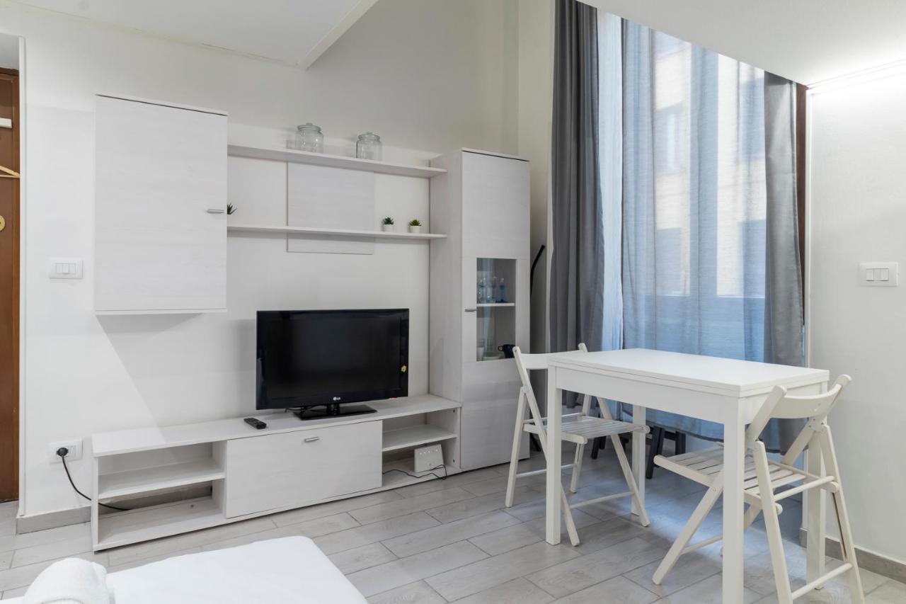 I Host Apartment - Londonio 19 Milan Bagian luar foto